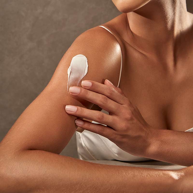 Crème satinée hydratante pour le corps – Lily | O Boticário (250g)